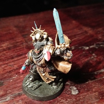 Warhammer 40k Black Templar Marshall bemalt 