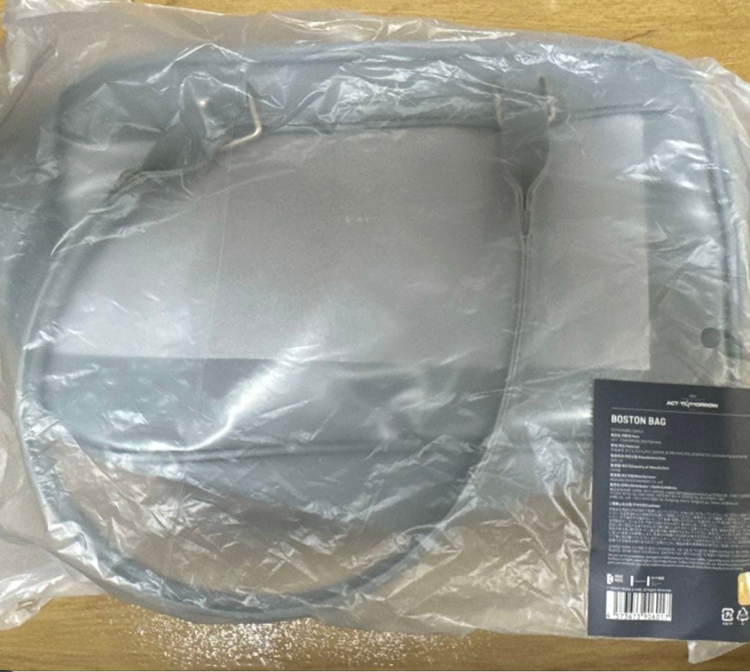 TXT Boston Bag ACT: TOMORROW JAPAN | eBay