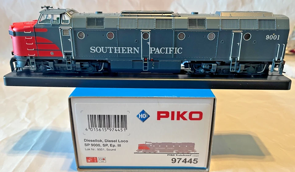 NEW PIKO #97445 HO Scale Southern Pacific ML4000 Locomotive #9001 w/ DCC & SOUND - Image 4 of 4