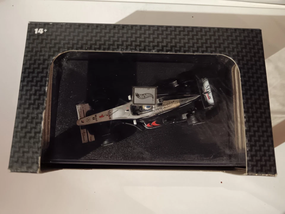 F1 McLaren MP4-15 Mika Hakkinen Hot Wheels Racing 2000 1/43 - Photo 3/4