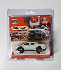 2024 Matchbox Short Card White 2018 Toyota Hilux 4x4 Trd 164 Collectible