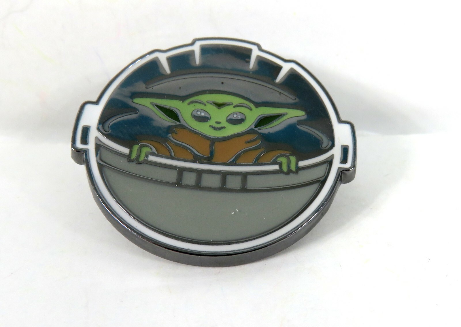Loungefly Star Wars The Mandalorian Pin The Child Pod