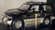 1/18 Mitsubishi Pajero