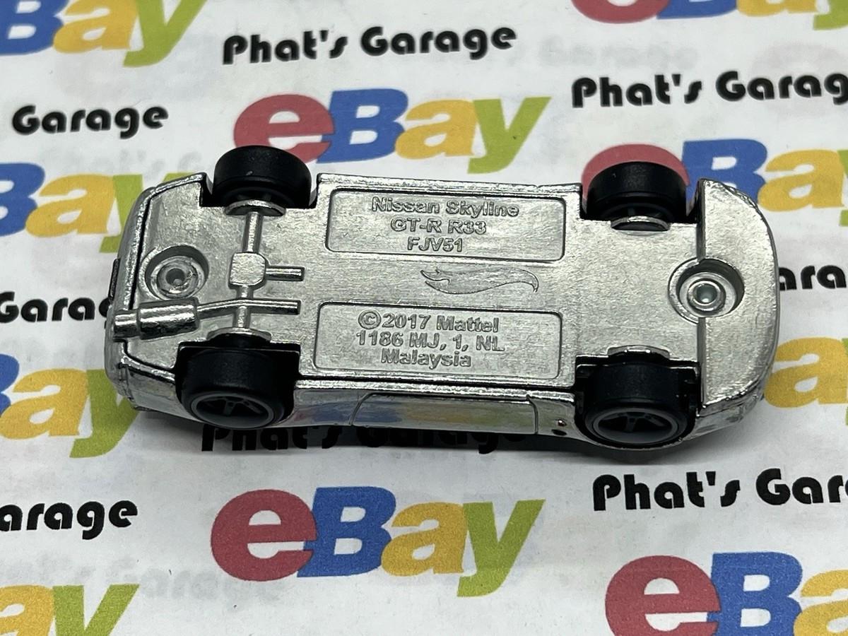 Hot Wheels Premium Nissan Skyline GT-R R33 ZAMAC from Cancelled