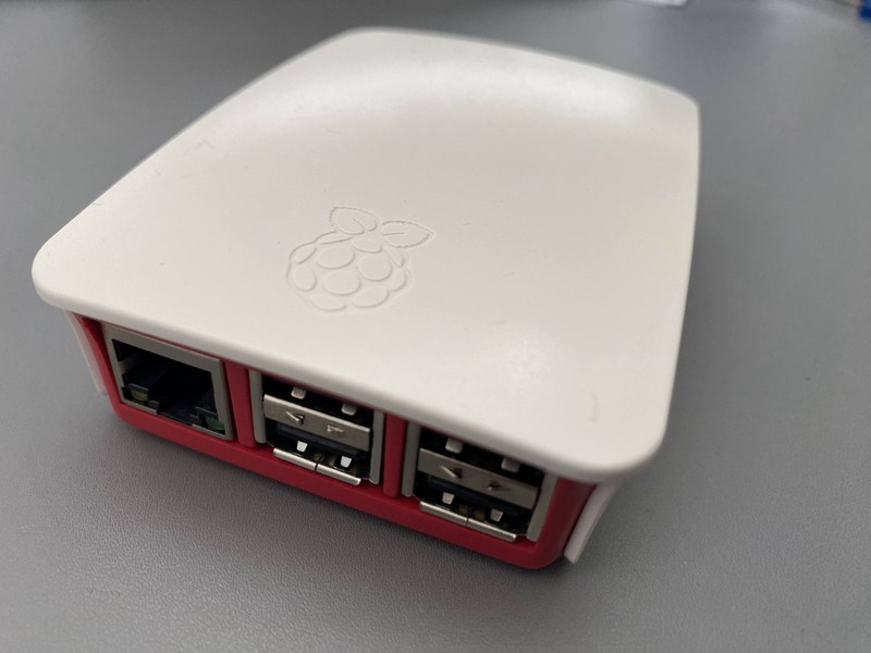 Raspberry Pi 2 Model B V1.1 With Official Case Used