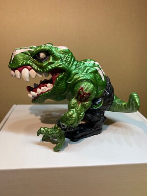Vintage Mattel Extreme Dinosaurs Tribal War Paint T-Bone 1996(2-15