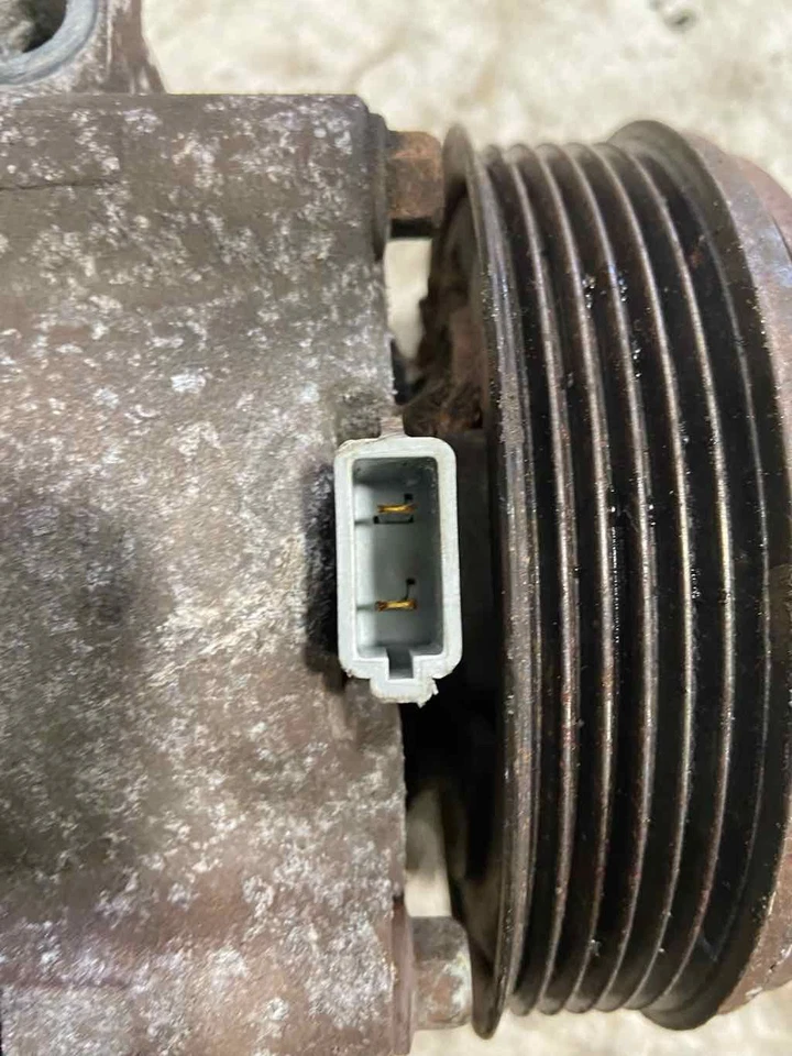 Compresor de aire acondicionado usado se adapta a: Ford Ranger 2007 exc. vehículo eléctrico grado 6-183 3.0 Foto 4 de 4