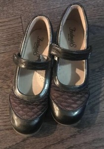 footmates mary jane shoes