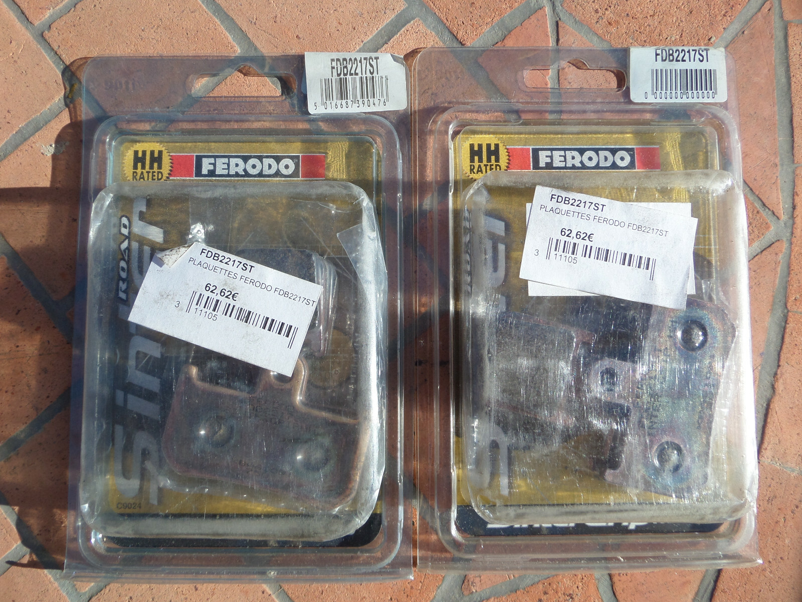 Plaquettes Ferodo FDB 2217ST stop aux vibrations de freinage Yamaha R1