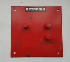 Petronio 18x18 Iron Folding Plate