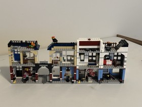 LEGO CREATOR: Bike Shop & Cafe (31026) 100% Complete