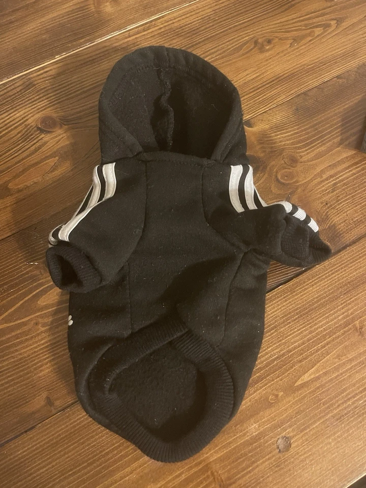 Camisa con Capucha Adidog Addidas Perro Negra/Blanca, Talla Pequeña Foto 2 de 3