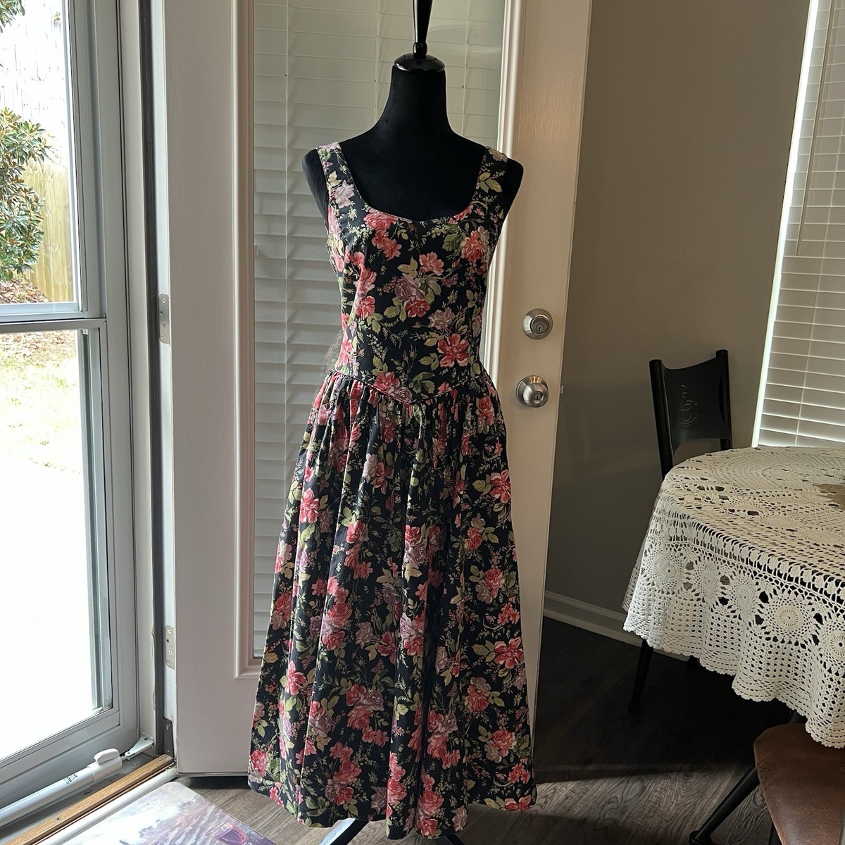 専用❣️Made GreatBritain Laura Ashely dress Vintage Laura Ashley Maxi Dress Sz 8 Floral Made In Great Britain