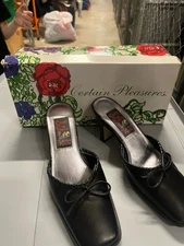 Women's Carlos Falchi Mules Size 6M Black