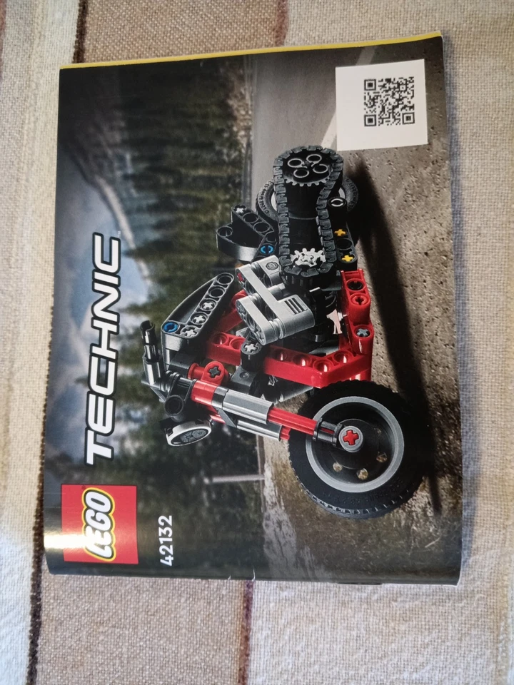 LEGO 42132, foto 1 di 3
