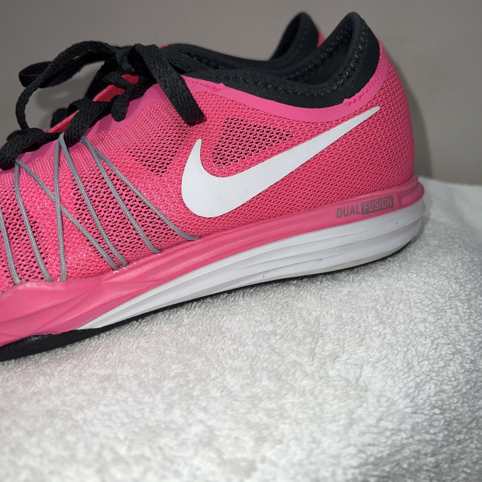 air flight 89 black white