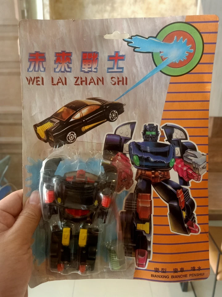 Vintage Bootleg Transformers G1 Stormtrooper Decepticon Rage Squirting - Image 4 of 4