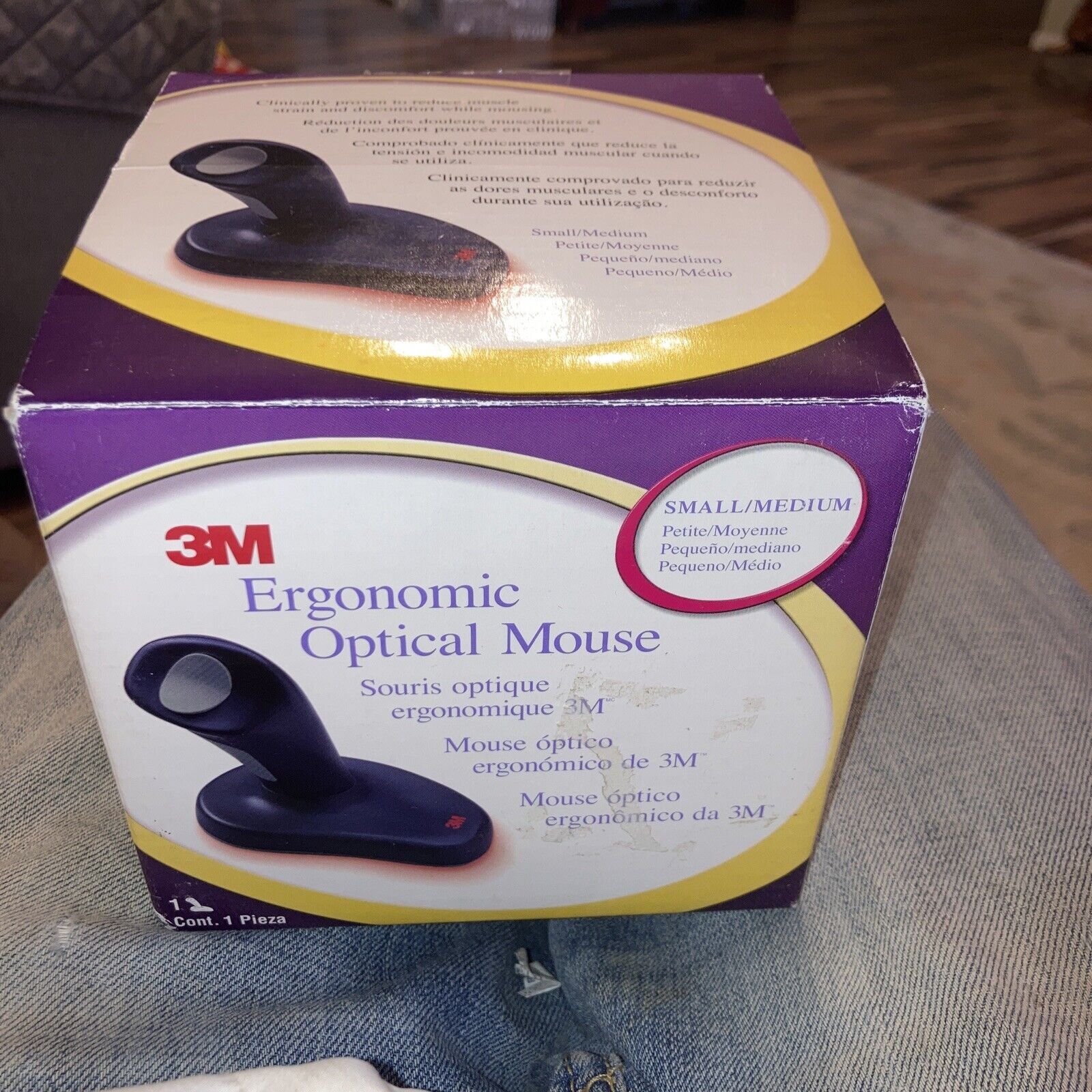 3M Ergonomic Mouse, EM500GPS-AM, Small/Medium Wired Mouse