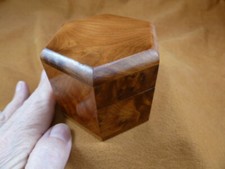  BOX-268 BURL BOX hexagon med Thuya Wood African carved carving Morocco Exotic