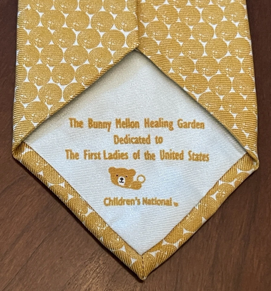 Harris Made In England Gold 100% Silk Men’s Neck tie - Image 2 of 4