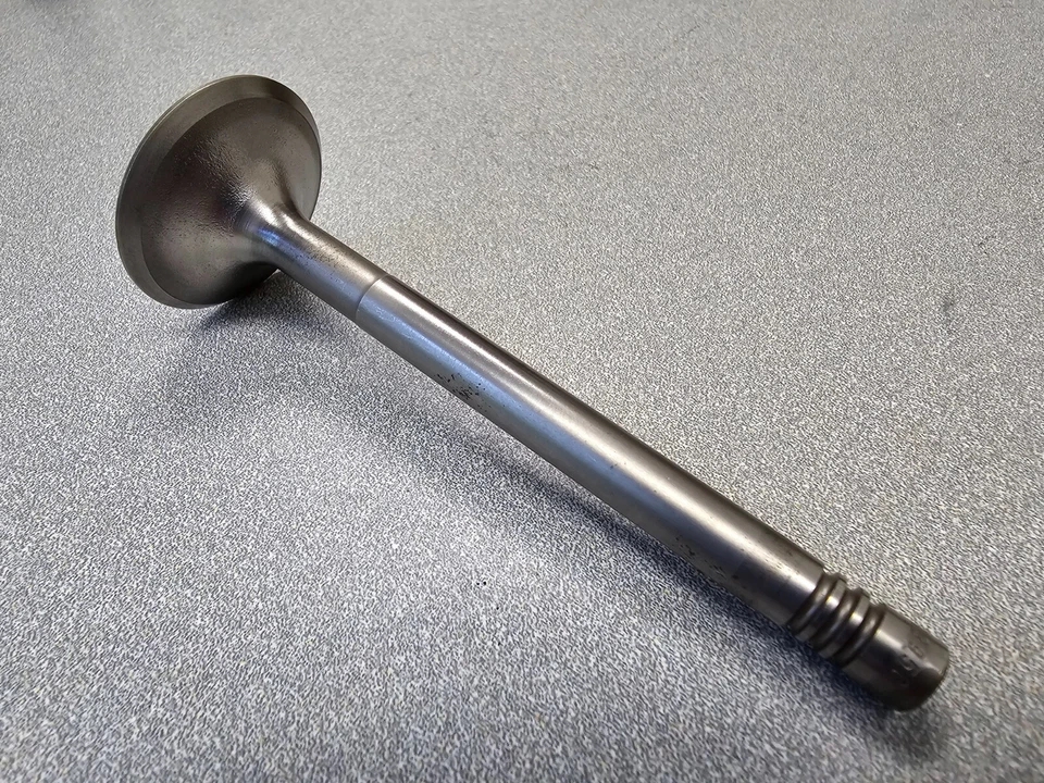 VÁLVULA DE ADMISIÓN USADA ORIGINAL ATE 3950 PORSCHE 911 SWB 39mm 1965-68 NLA Foto 3 de 4