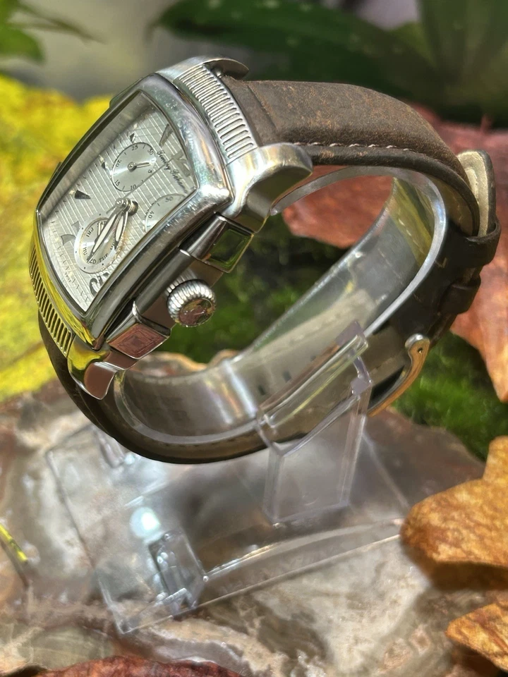 Vintage Men’s Silver Tone Tommy Bahama Swiss Tank Style Quartz Watch. Runs Great - Image 3 of 4
