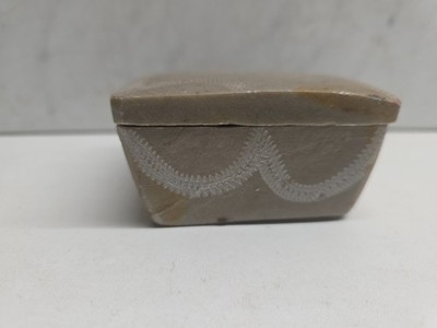 Vintage handgeschnitzte Schmuckschatulle aus Speckstein mit Deckel