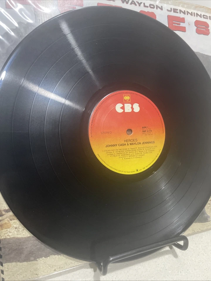 Johnny Cash & Waylon Jennings - Heroes LP 1986 CBS Records SBP 8170 - Image 3 of 4