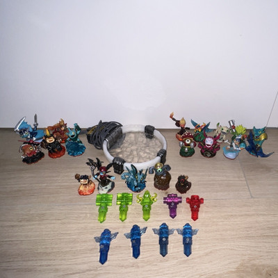 Activison Skylander Trap Team Figuren mit Portal/Basis & Fallen (Traps)