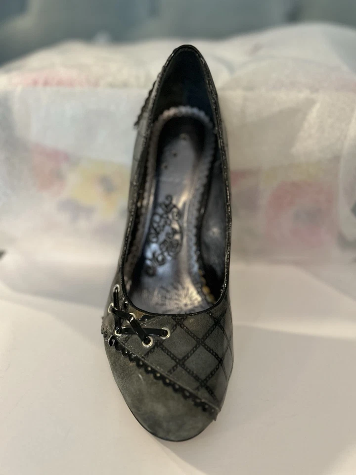Classic And Timeless NAUGHTY MONKEY Black Shoes Heels Sz 8.5 - Image 2 of 4