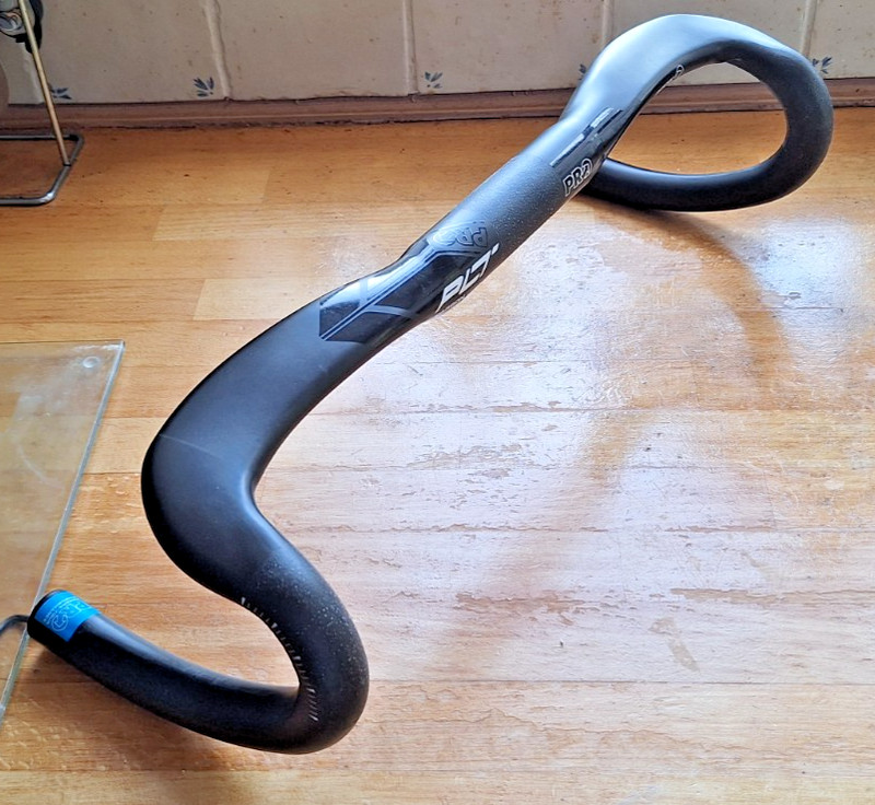 PRO PLT Ergo Aero Handlebar Carbon 31.8mm / 42cm c to c