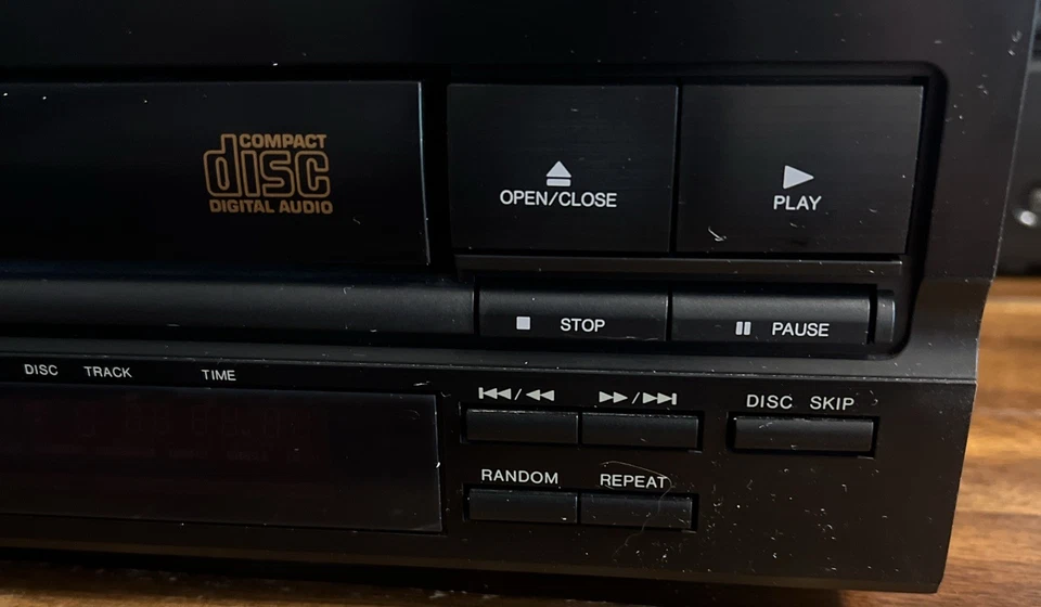Denon DCM-340 5 Disc CD Compact Disc Changer Player - Image 4 of 4