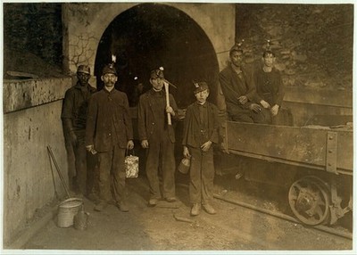 Coal Miners,Coal Mining,Gary,West Virginia,WV,Child Labor,Lewis Wickes Hine