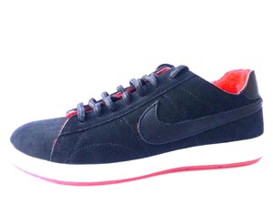 nike tennis classic ultra premium