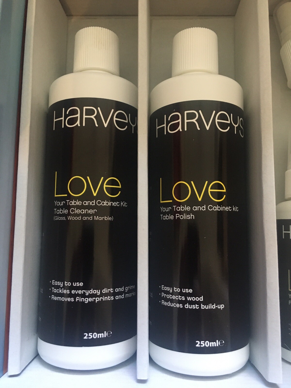 HARVEYS Love Your Table and Kit Care for furniture Leather