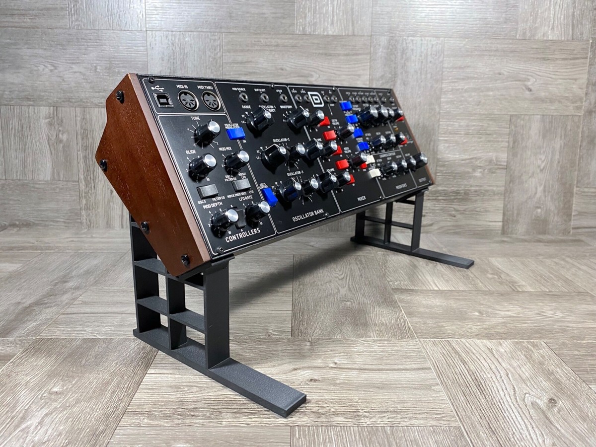 Basic Stand for Behringer Model D / PRO 1 / Neutron / K2 / WASP