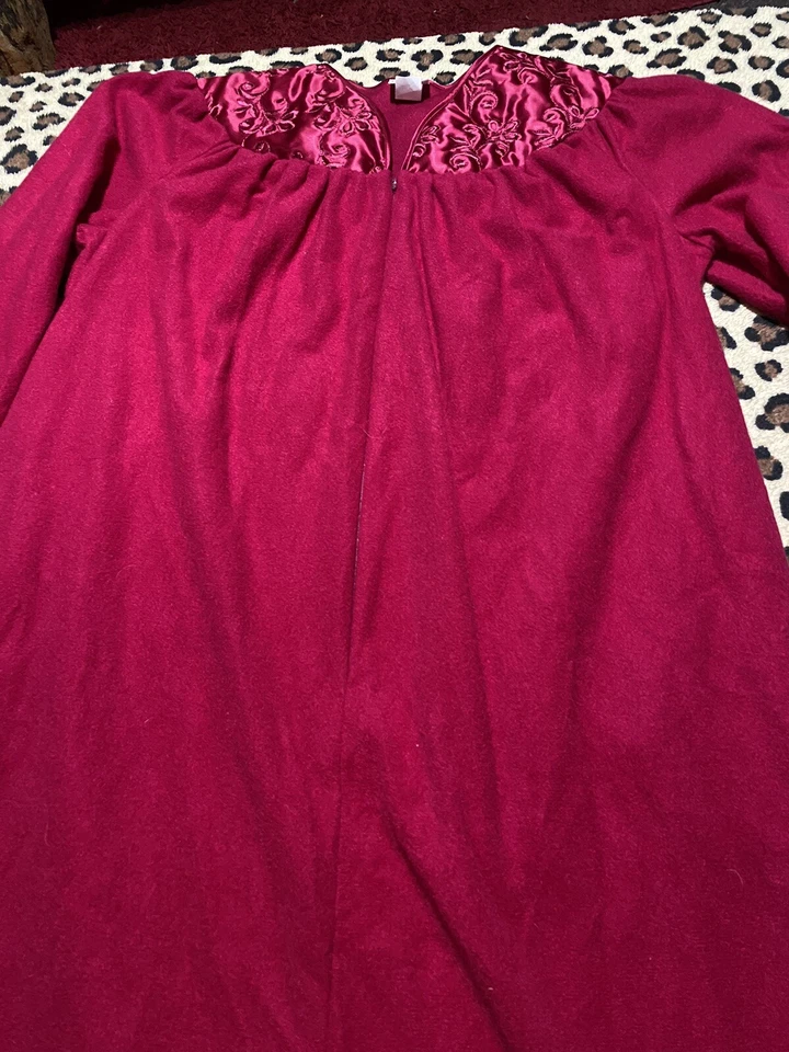 EDICIONES BÁSICAS Para Mujer Talla Mediana Bata Vestido de Salón Vestido de Casa Magenta Foto 2 de 4