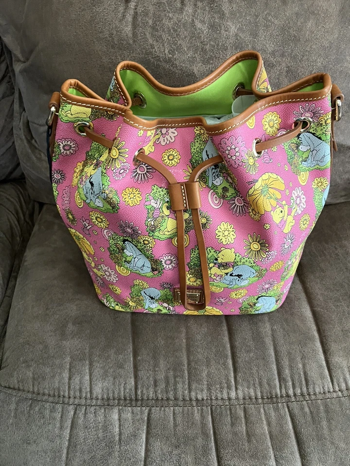 Bolso Cubo Disney Dooney And Bourke Winnie The Pooh ¡Nuevo Con Etiquetas! Foto 3 de 3