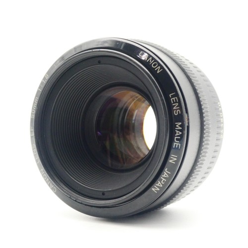 MINT Canon Classic EF 50mm f/1.8 Metal Mount Original Lens #352 - Picture 2 of 8