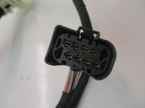 Alloggiamento presa BMW 12 PIN per E88 E82 E90 E91 E92 E93 F07 F10 F11 F12 F13 F25 - Foto 2 di 4