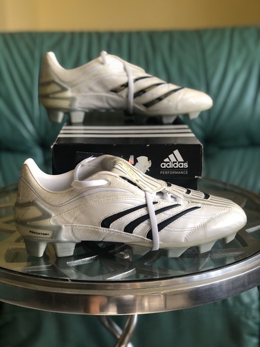Adidas Predator Absolute Swerve - Footy Boots