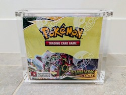 Pokemon TCG: Sword & Shield—Evolving Skies Booster Box (36 Packs)