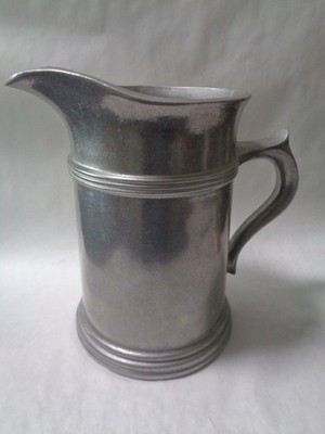 Vintage Wilton Pewter Tavern Pitcher with Ice Lip