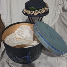 Vtg G. Fox Co Hatbox W/ Hat