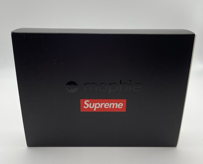BRAND NEW Supreme Mophie Encore Plus 10K Power Bank Charger 100% AUTHENTIC Red