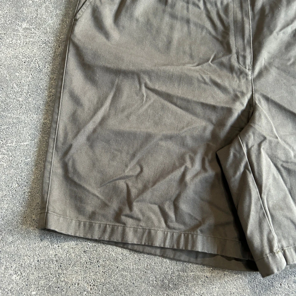 Shorts de lona feminino LL Bean 20W bronzeado chino ajuste original bolsos cintura alta 9" - Imagem 2 de 4
