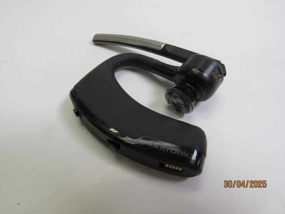 Plantronics Voyager Legend Bluetooth Headset - Black (NO CHARGER) [BM179] - Image 4 of 4