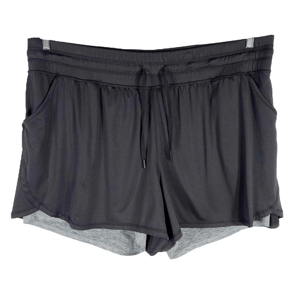 Шорты из полиэстера для женщин Lane Bryant черные