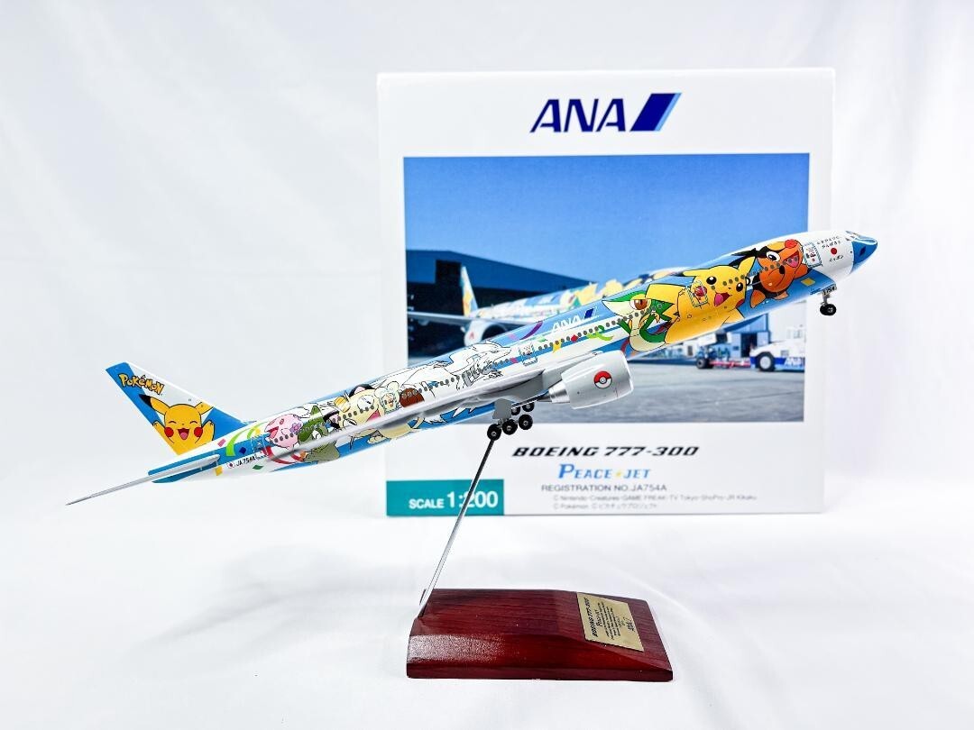 ANA Boeing 777-300 JA754A 1/200 Nh20049 Pikachu Pokemon ANA Boeing 777-300 JA754A 1/200 Nh20049 Pikachu Pokemon