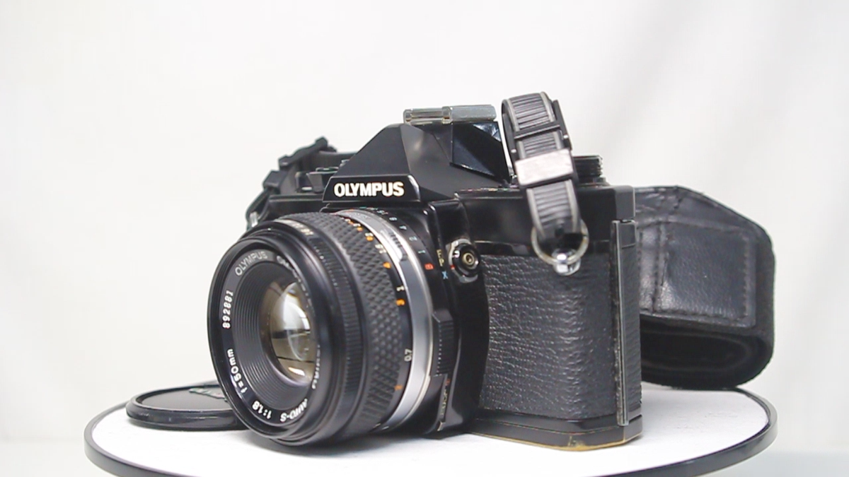 Olympus OM-2N Film Camera + OM-System F.ZUIKO Auto-S 50mm F1.8